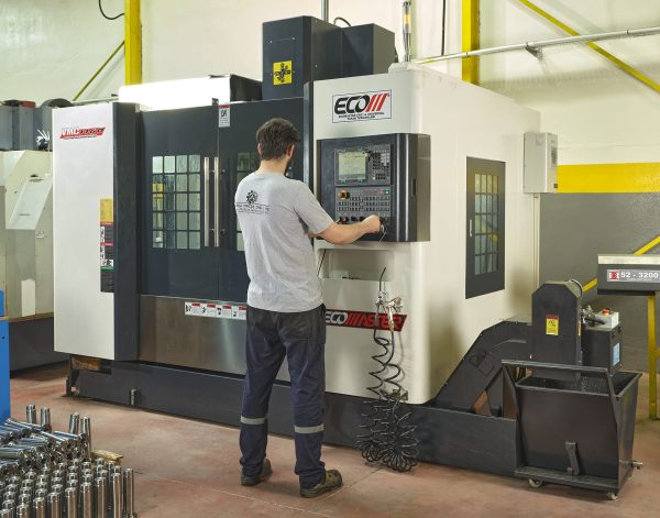 ECOMASTER VMC-1160 CNC FREZE