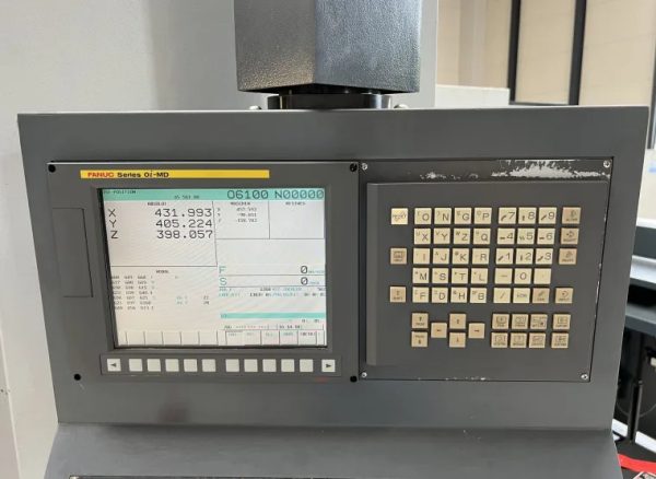 LEADWELL V-40 CNC FREZE