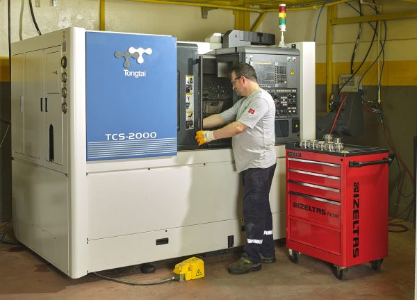 TONGTAI TOPPER TCS-2000 CNC TORNA